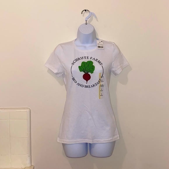 Ripple Junction Tops - BNWT The Office Schrute Farms Bed & Breakfast Tee